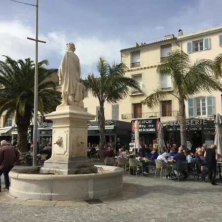 L'atmosphere Sanary-sur-Mer